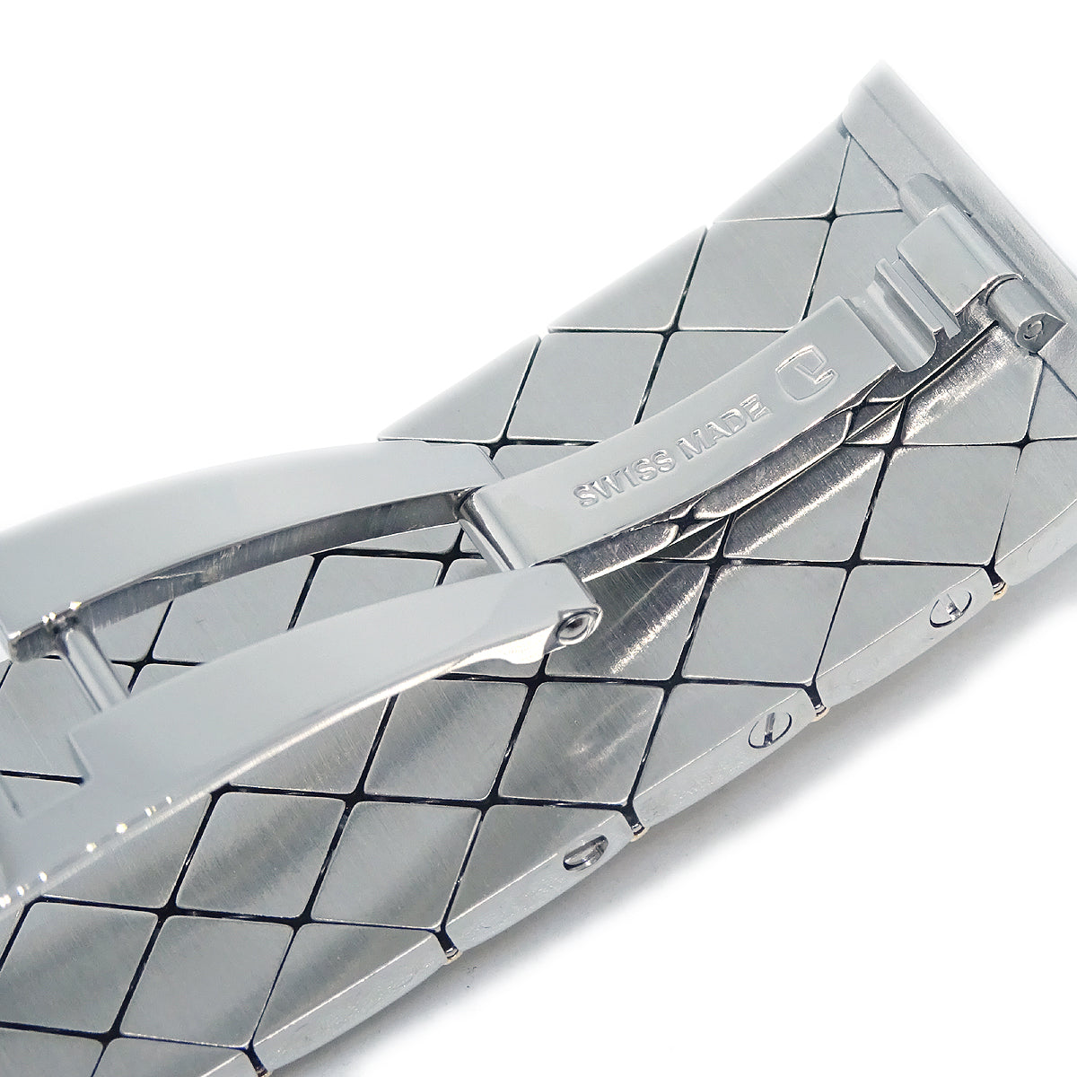 Chanel Matelasse Quartz Watch SS 18KYG