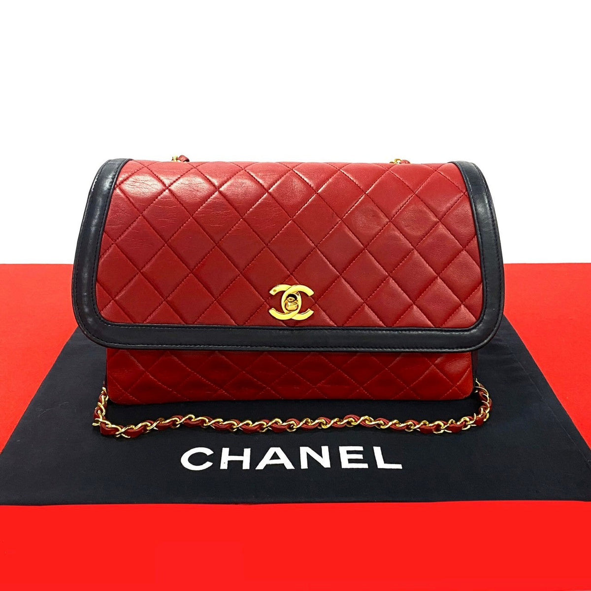 CHANEL Shoulder Bag lambskin Red Matrasse