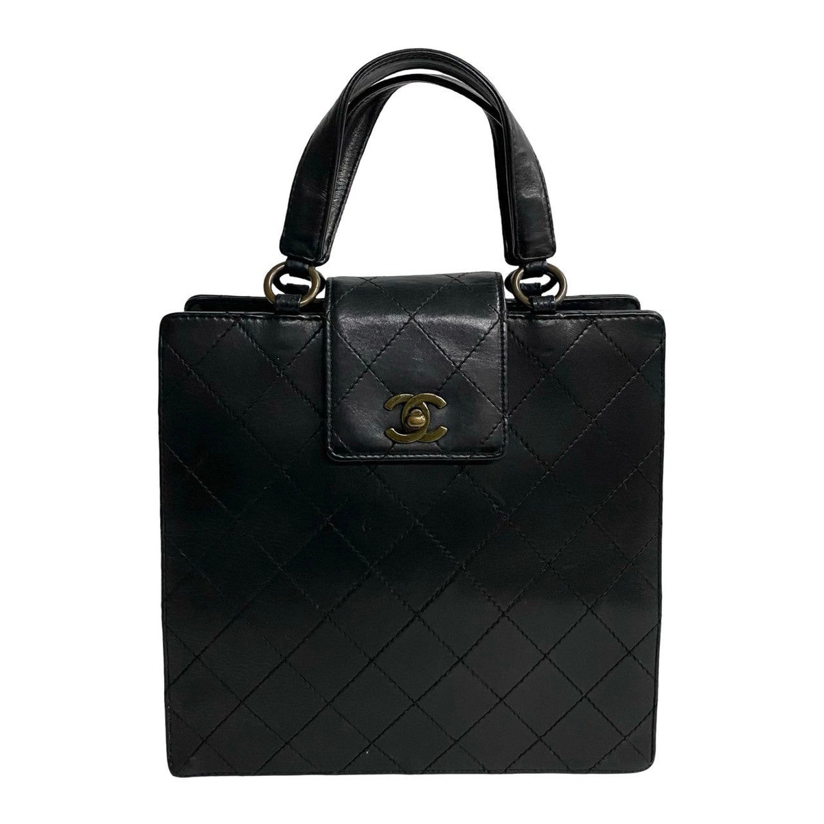 CHANEL Handbag lambskin black Matrasse