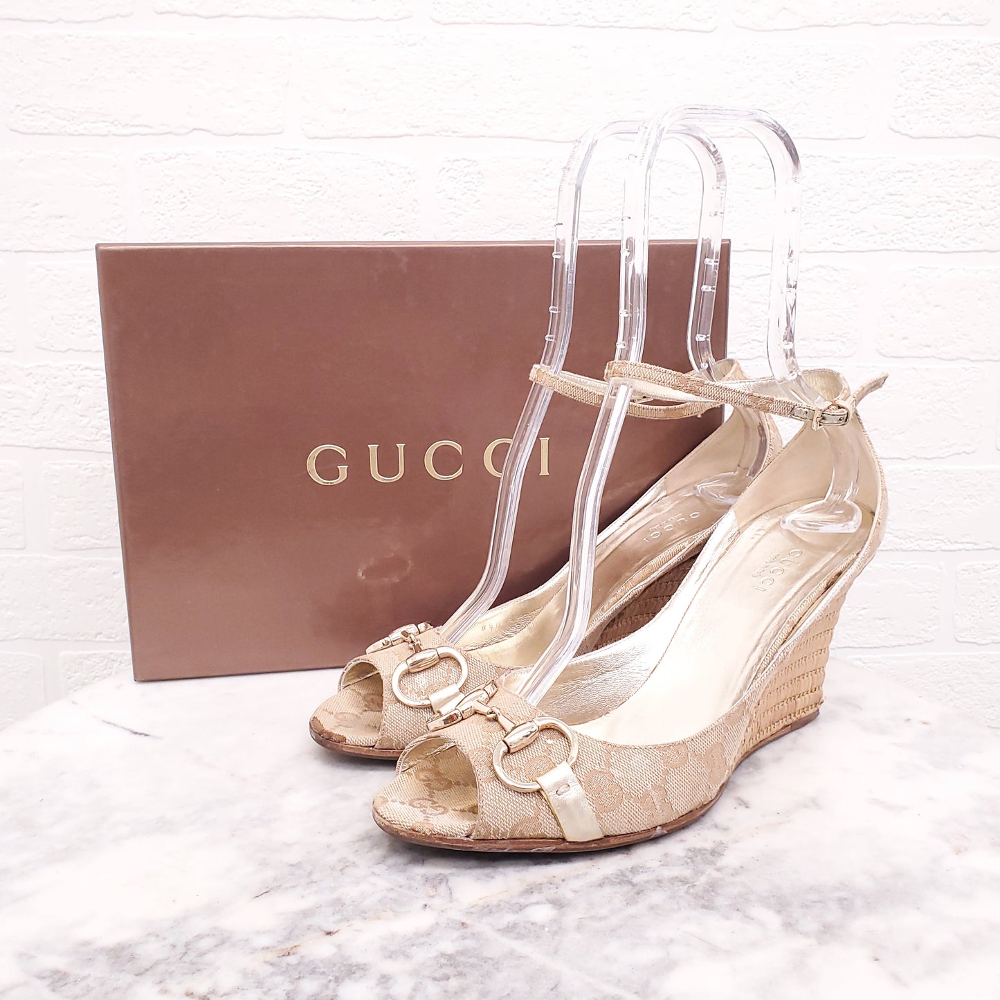 GUCCI METALLIC LOGO ESPEDRILLES - SIZE 8.5B