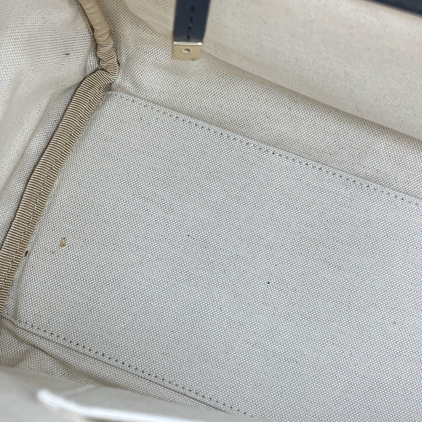 Vibe Zip Perforated White/Blue Shoulder Bag in Calfskin, Gold hardware