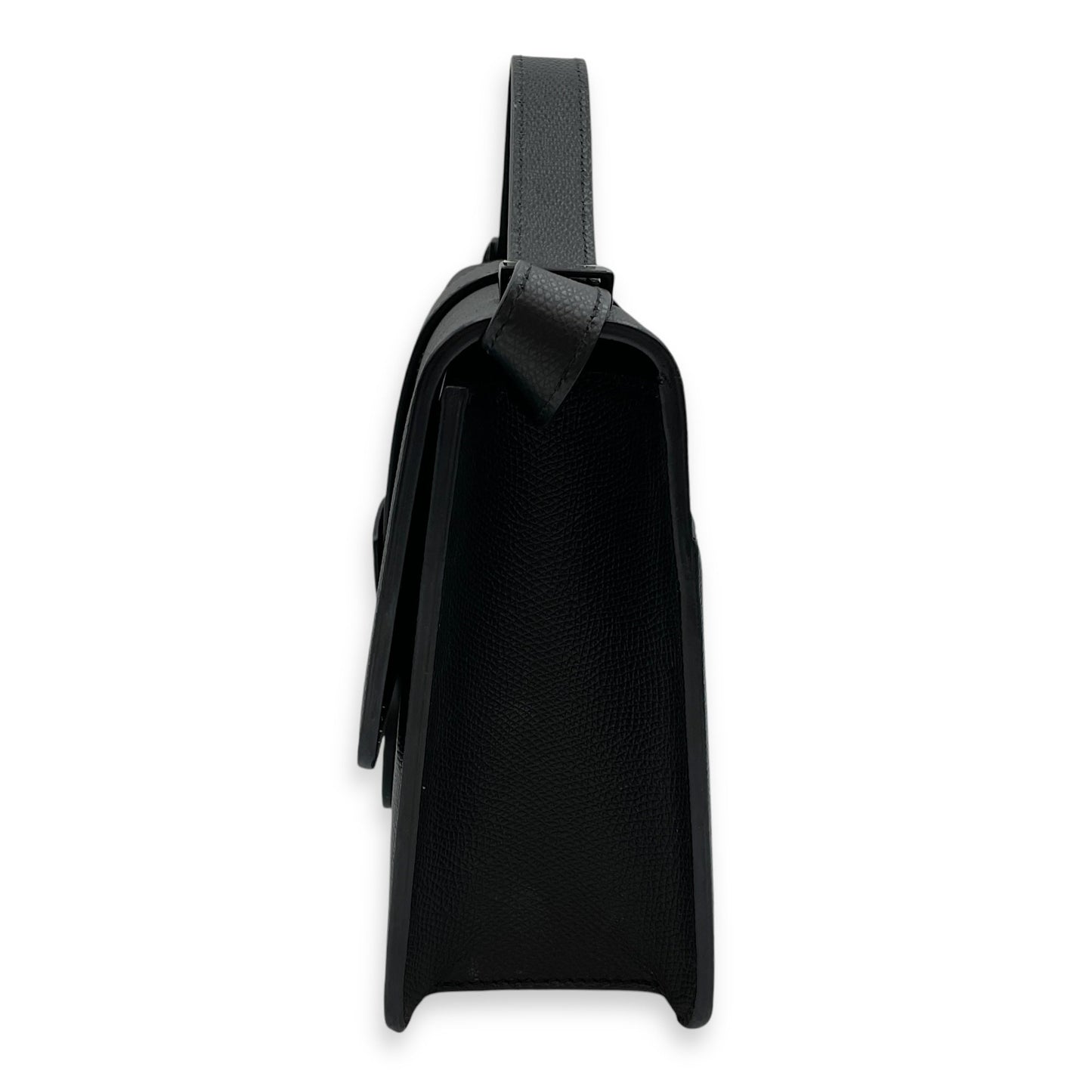 Montaigne 30 Medium Black Shoulder Bag in Calfskin, Black Powder Coated hardware