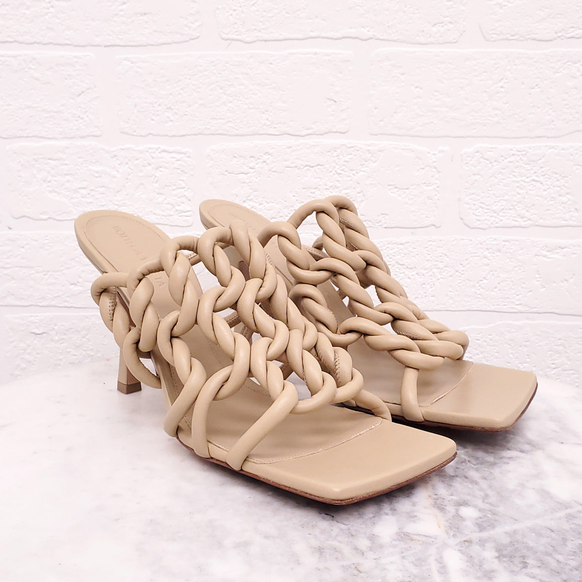 BOTTEGA VENETA NUDE TWIST MULE SANDALS - SIZE 40