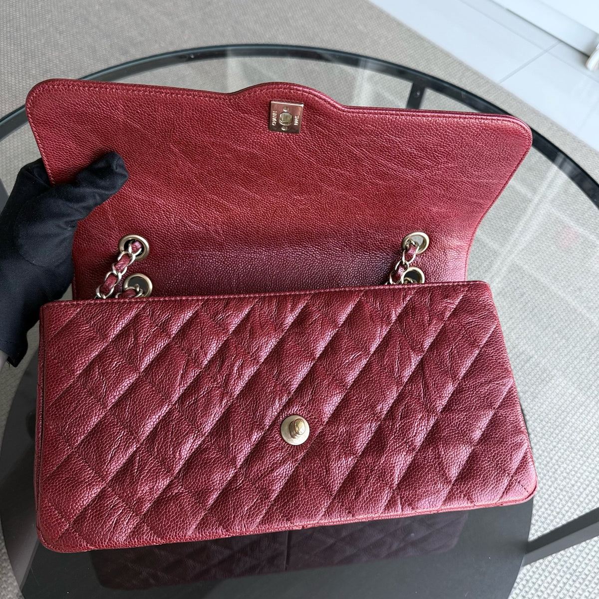 Chanel Seasonal Two-tone Flap - Caviar Quilted Grained Calfskin Red Gold Hardware Series 21