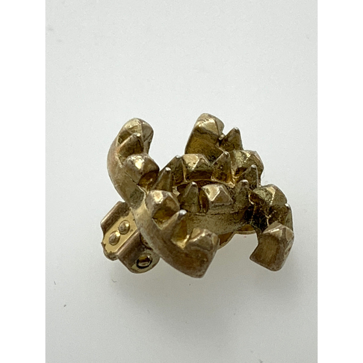 CHANEL/Earrings/GLD/STUDDED LOGO CLIP ON