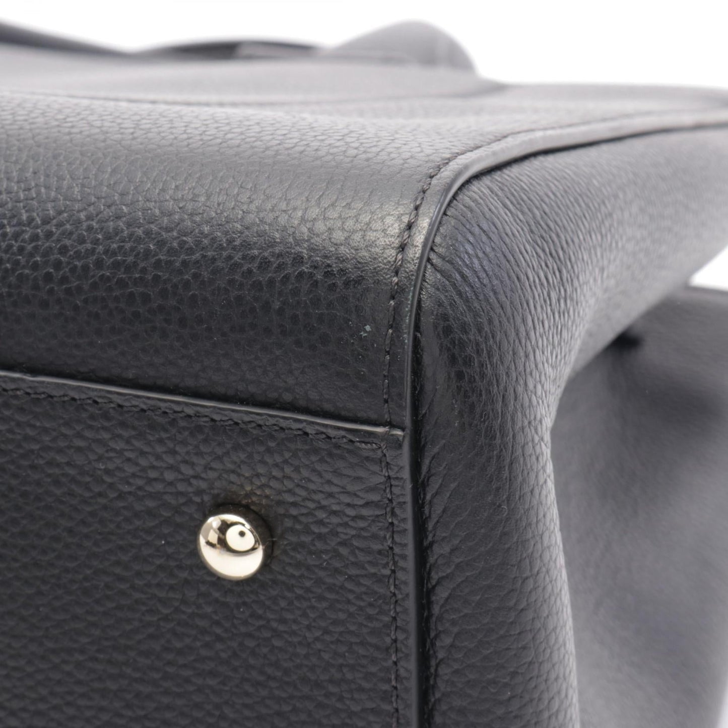 Chanel Neo Executive Leather Tote Bag A69930