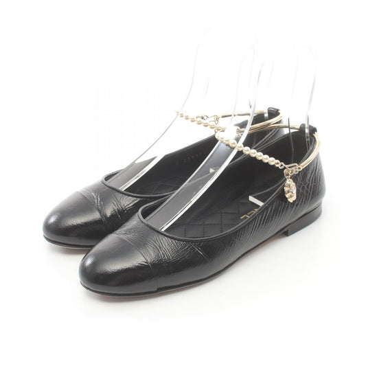 Chanel Coco Mark Leather Pumps