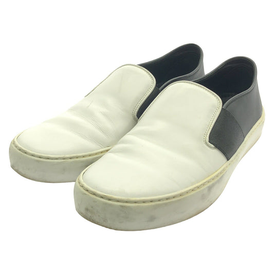 Chanel Slip-on Slip-on Shoes