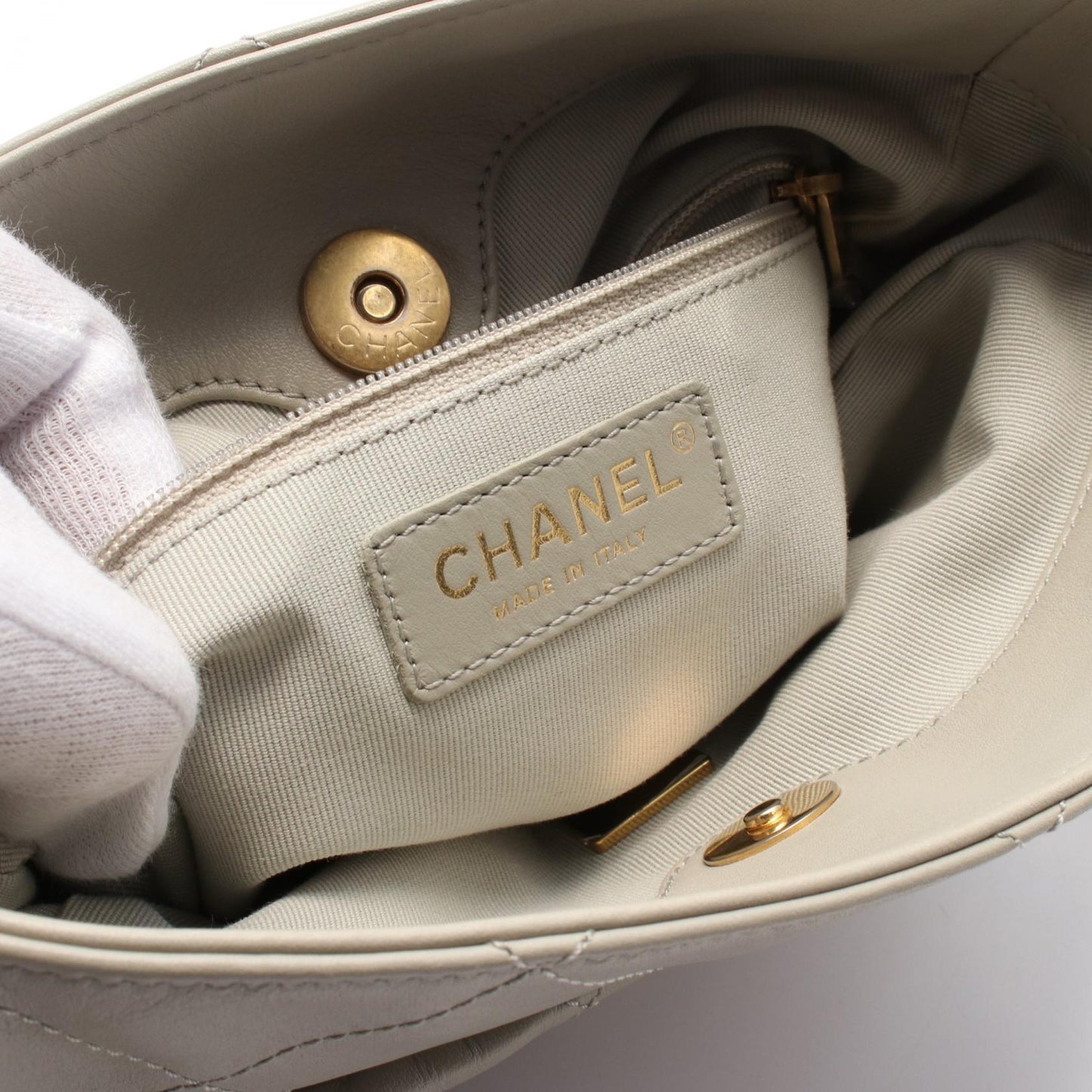Chanel Matelasse Leather Shoulder Bag