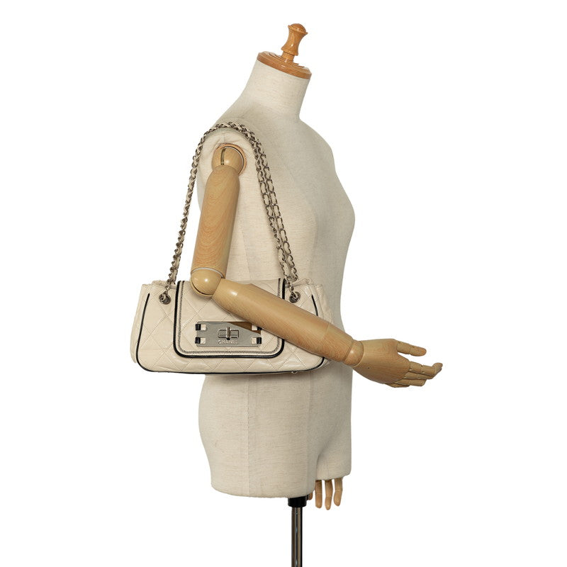 Chanel Matrasse Chain Shoulder Bag White Black   Chanel