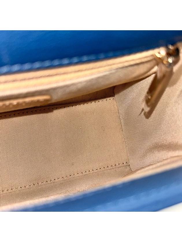 Label click chain shoulder bag season small Chanel