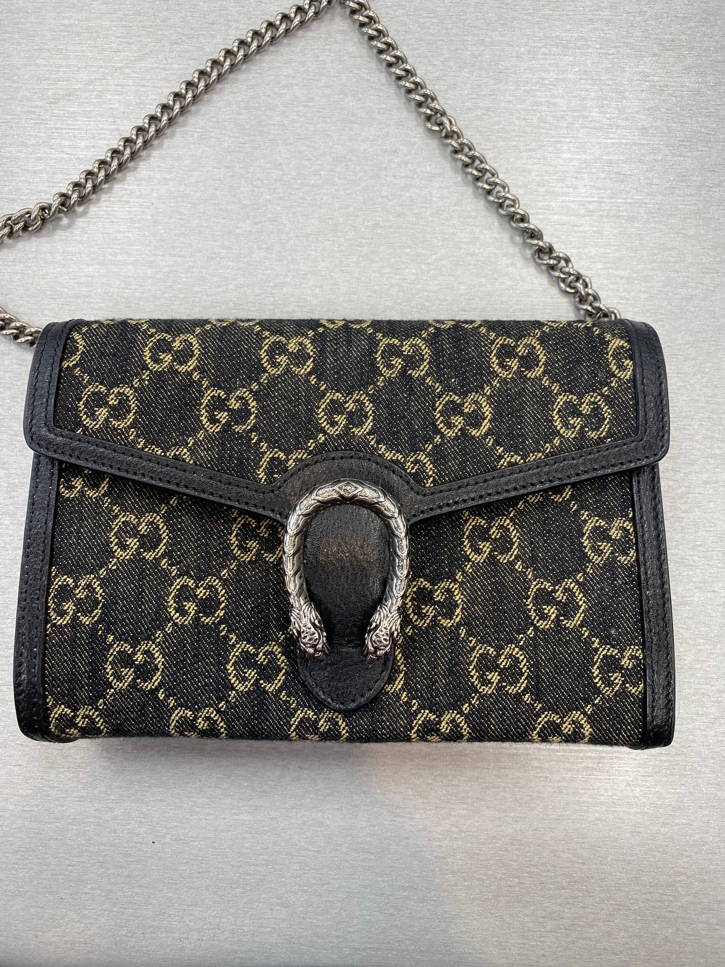 Crossbody Luxury Designer By Gucci  Size: Small