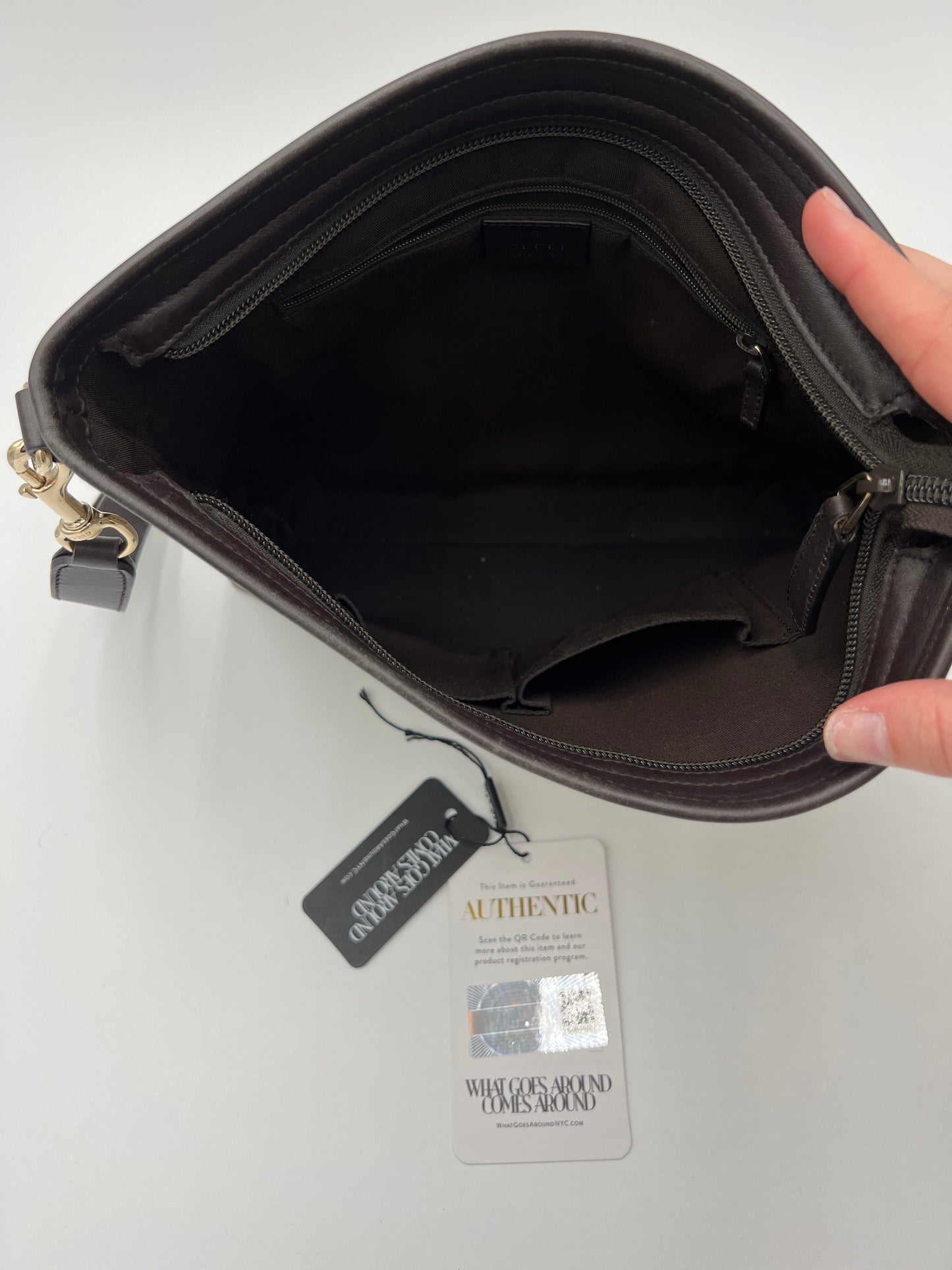 Crossbody Luxury Designer By Gucci, Size: Medium