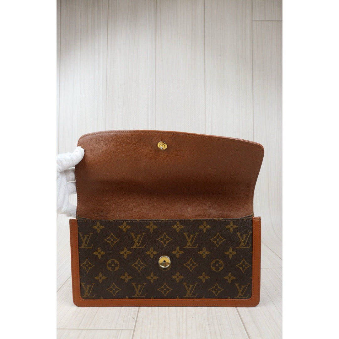 Rank AB｜ LV Monogram Vintage Clutch ｜24071812