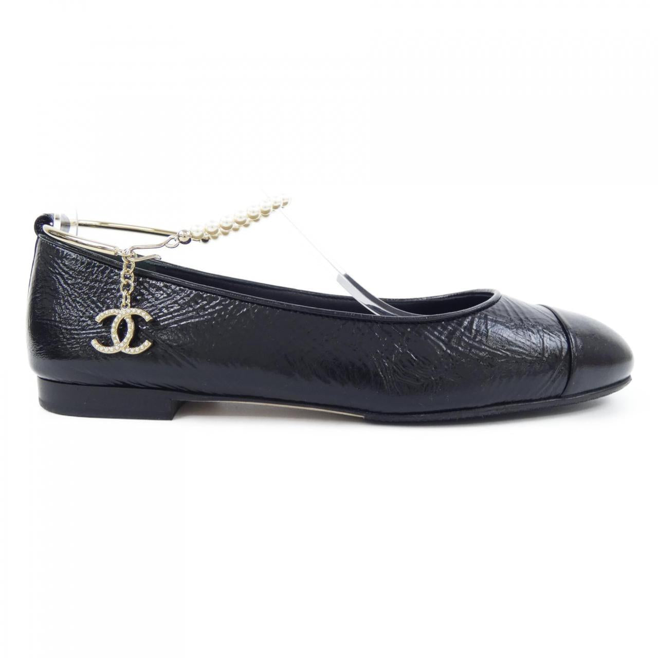 Chanel G38986X56858 Shiny Lambskin Flat Shoes