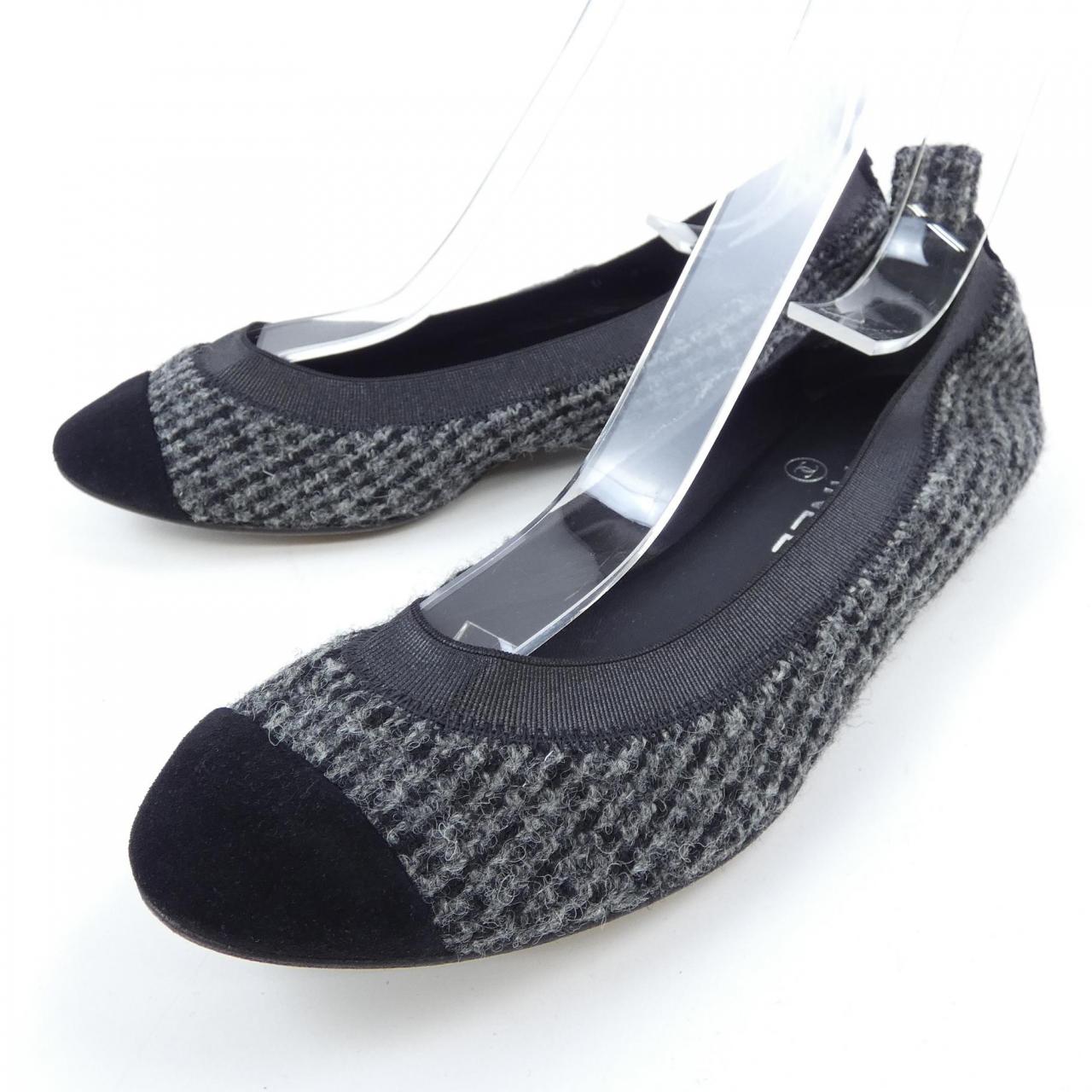 Chanel G26642 Pumps