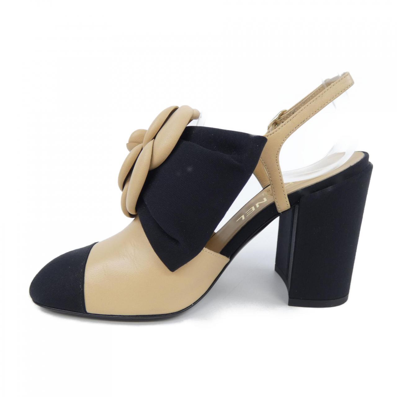 Chanel G45306B14599 Lambskin Pumps