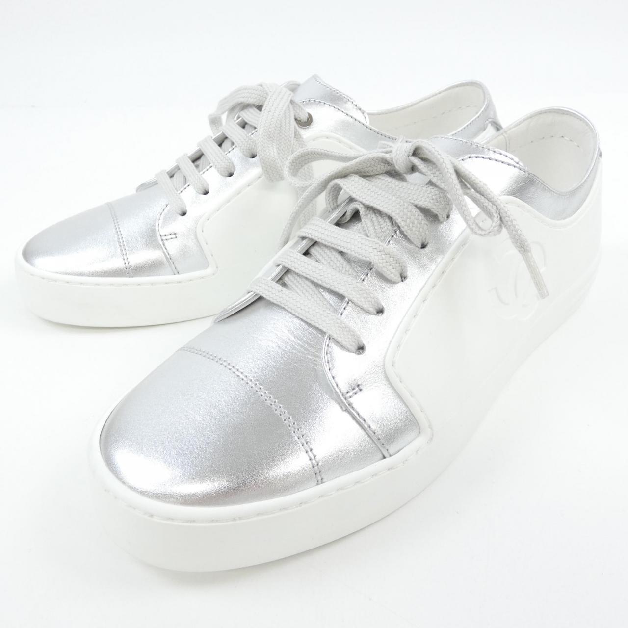 Chanel G32719Y52192 Goatskin Sneakers
