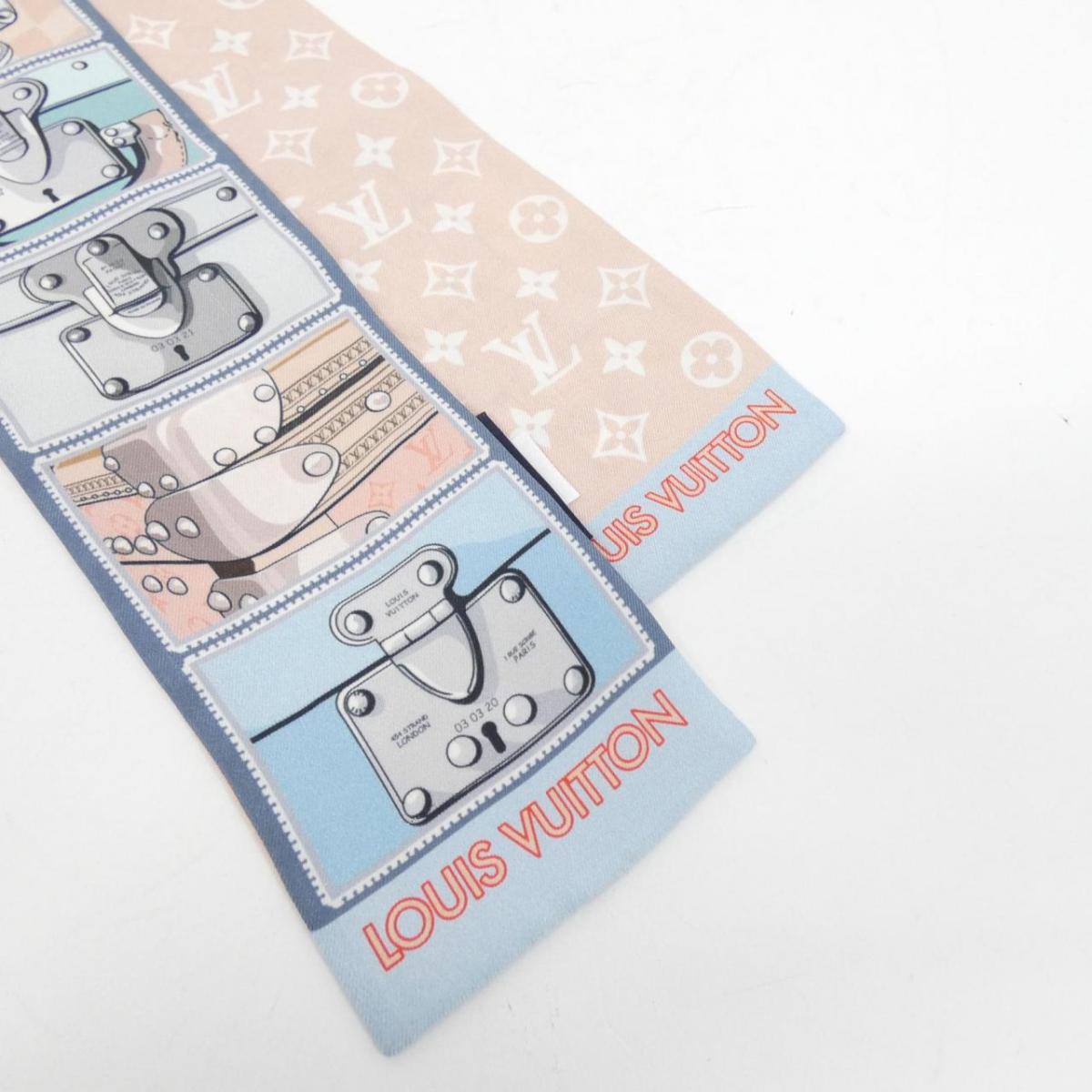 Louis Vuitton Scarf at