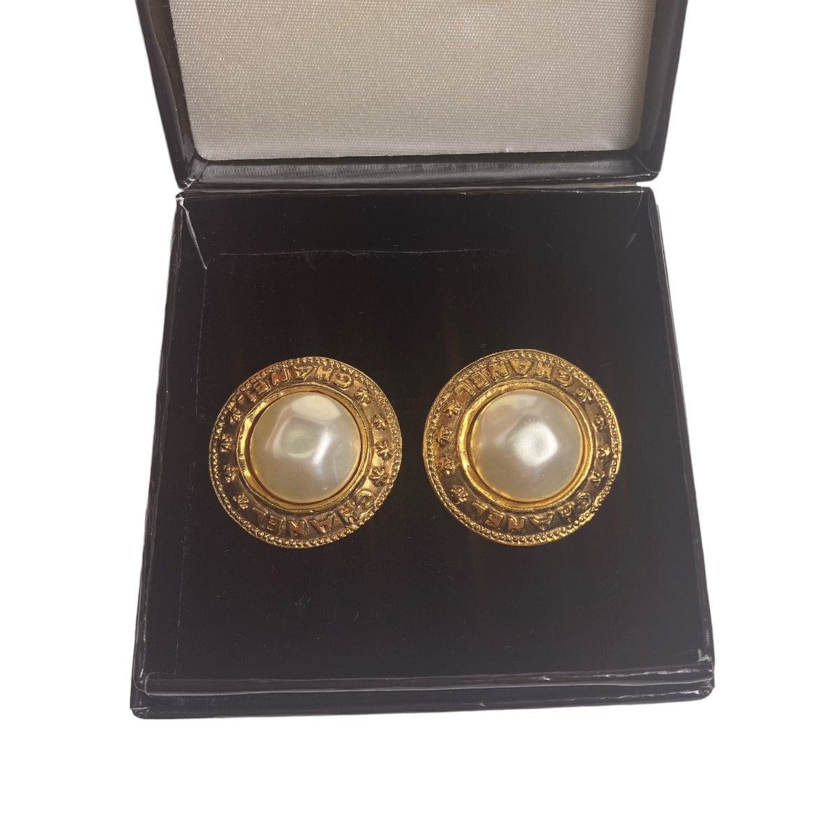 CHANEL Earring Gold Plated gold Fake pearl vintage Gold Plated Women Used