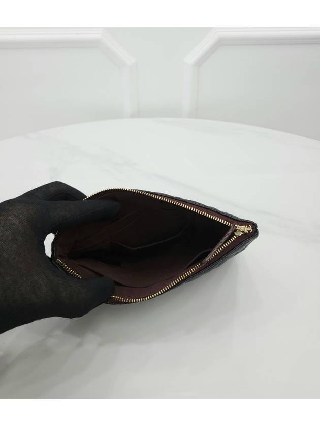 Classic Caviar Small Pouch AP1071 31st Unit Chanel