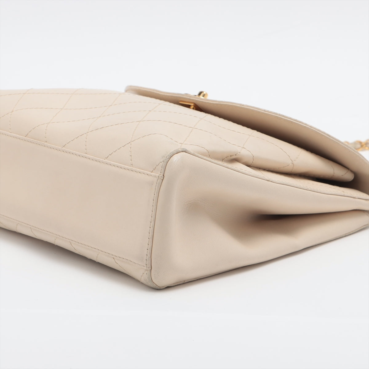 Chanel Matrasse  Chain Shoulder Bag Beige Gold  5th