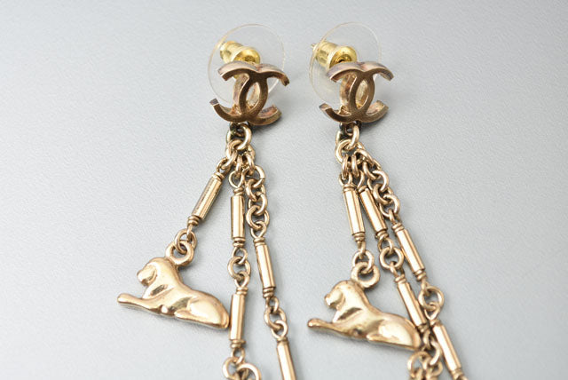 Chanel Swing Earrings Sphinx Dress Pearl Motif Gold