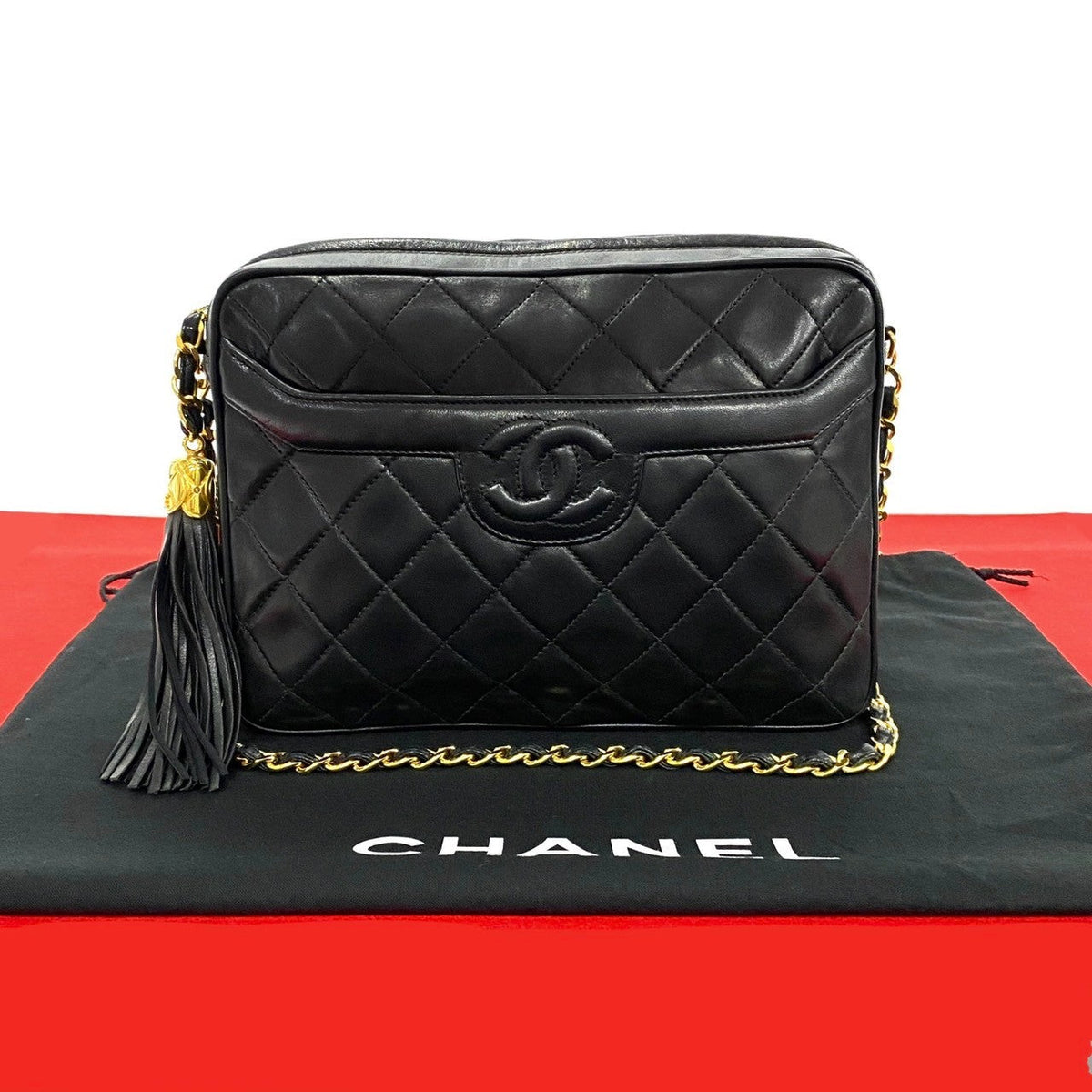 CHANEL Shoulder Bag lambskin black Matrasse