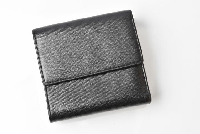 Chanel Leather Bifold Wallet A20902