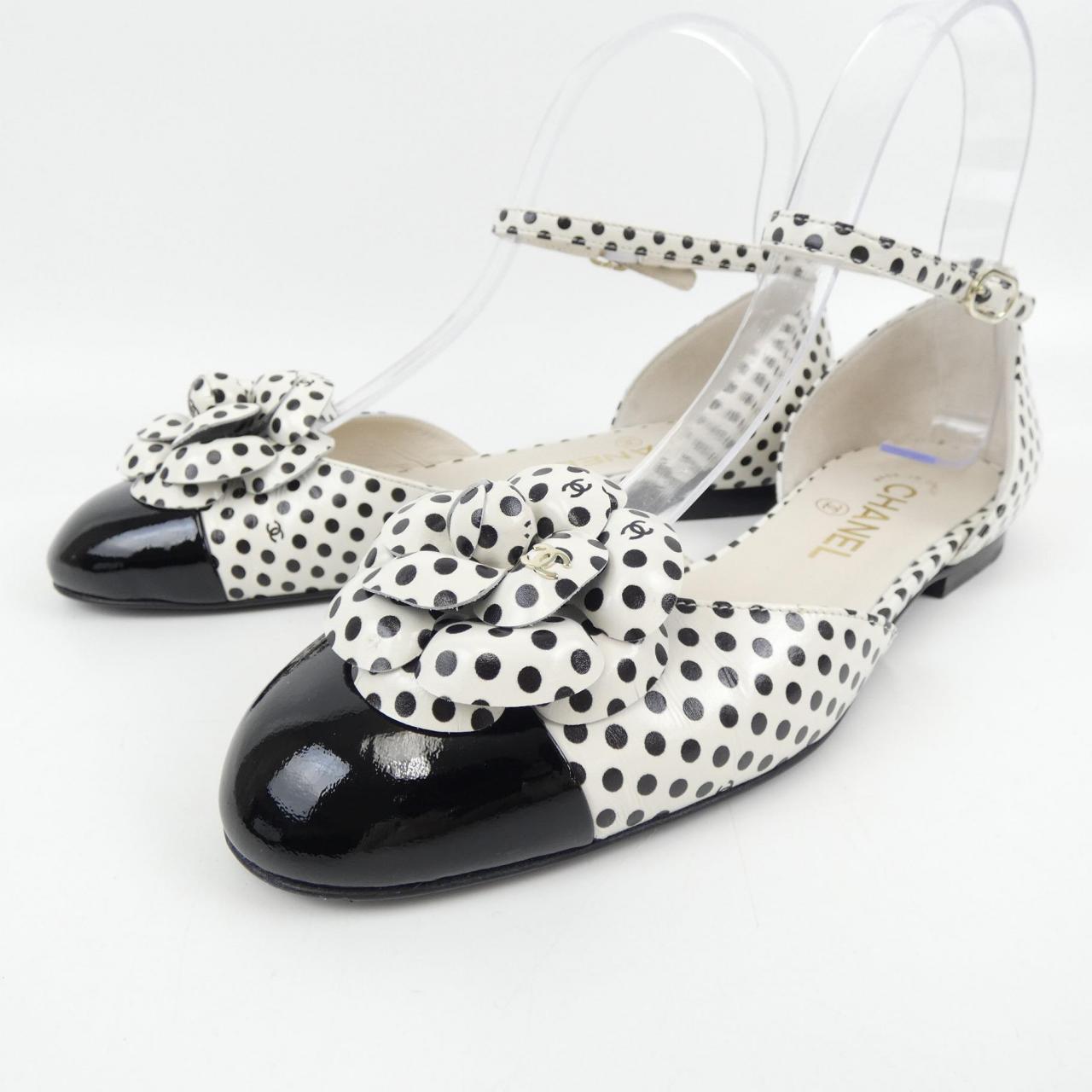 Chanel G45497B15869 Calfskin Patent Calfskin Shoes