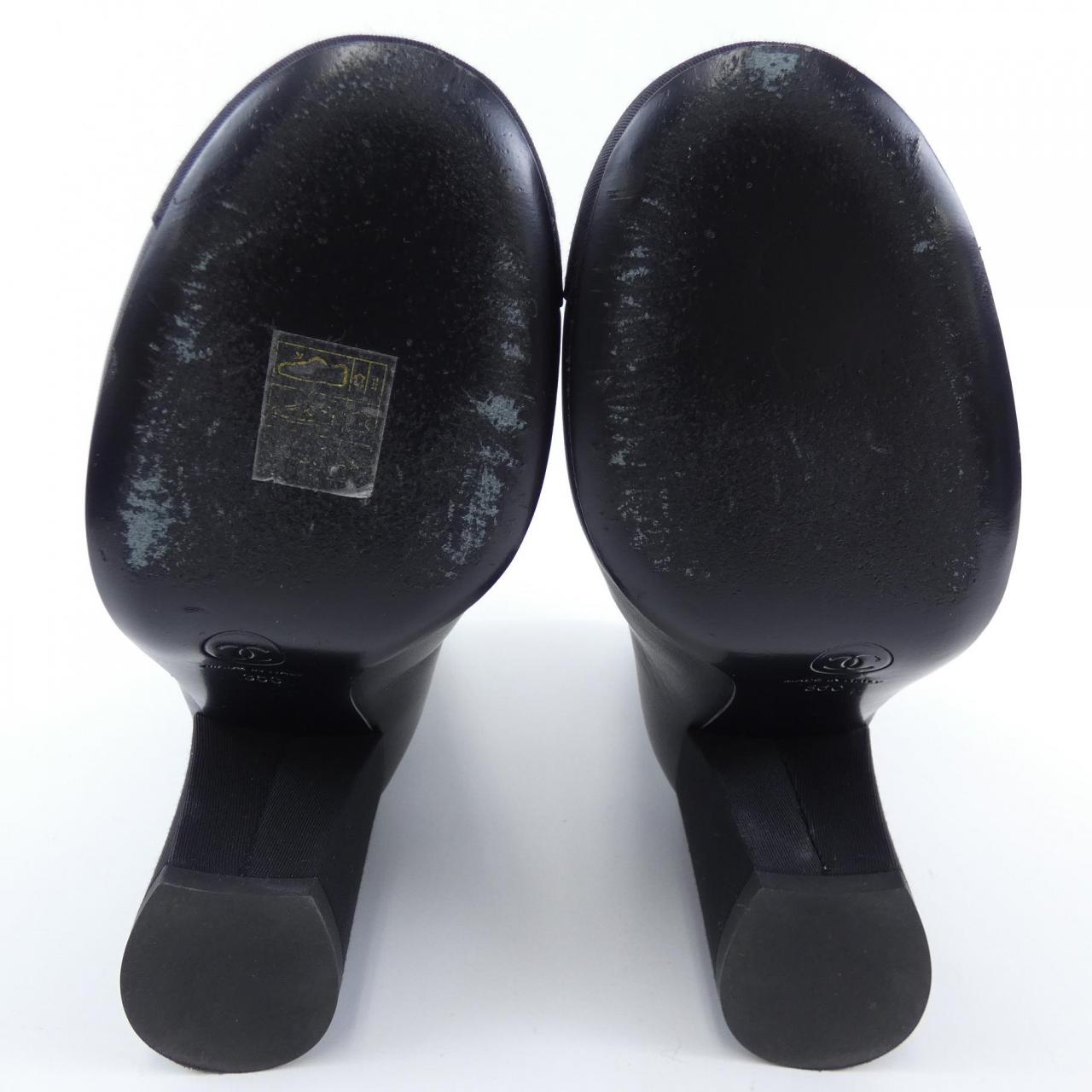 Chanel G39529Y56331 Calfskin Boots