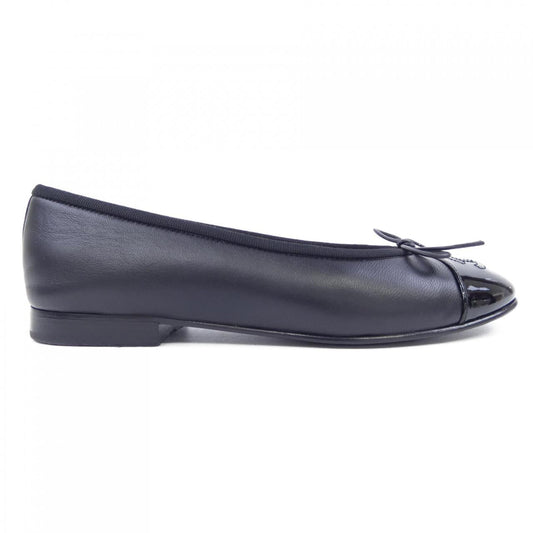 Chanel Lambskin Patent Calfskin Flat Shoes