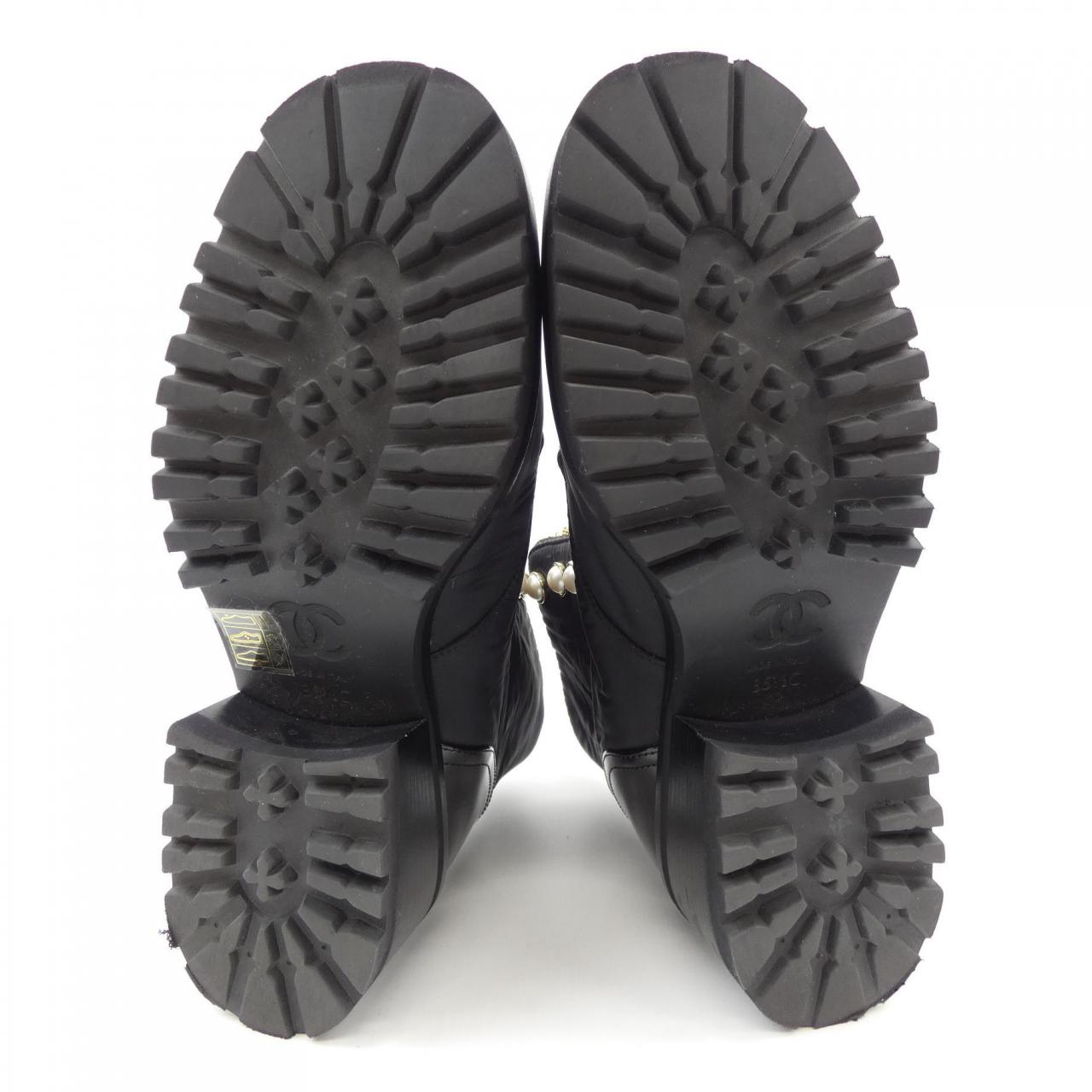 Chanel G45183B13923 Fabric Patent Calfskin Imitation Pearl Boots