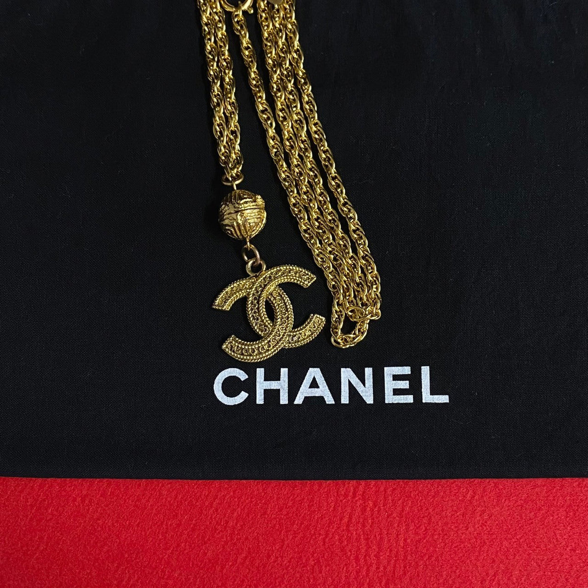 CHANEL Necklace Gold Plated gold