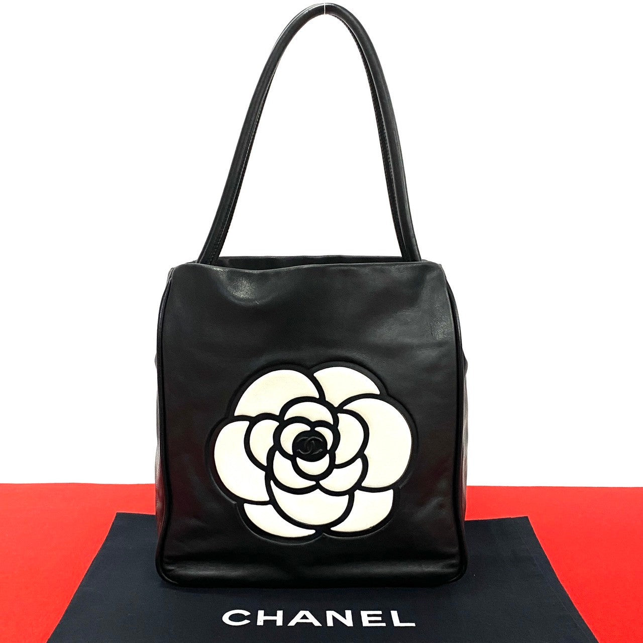 CHANEL Tote Bag lambskin black