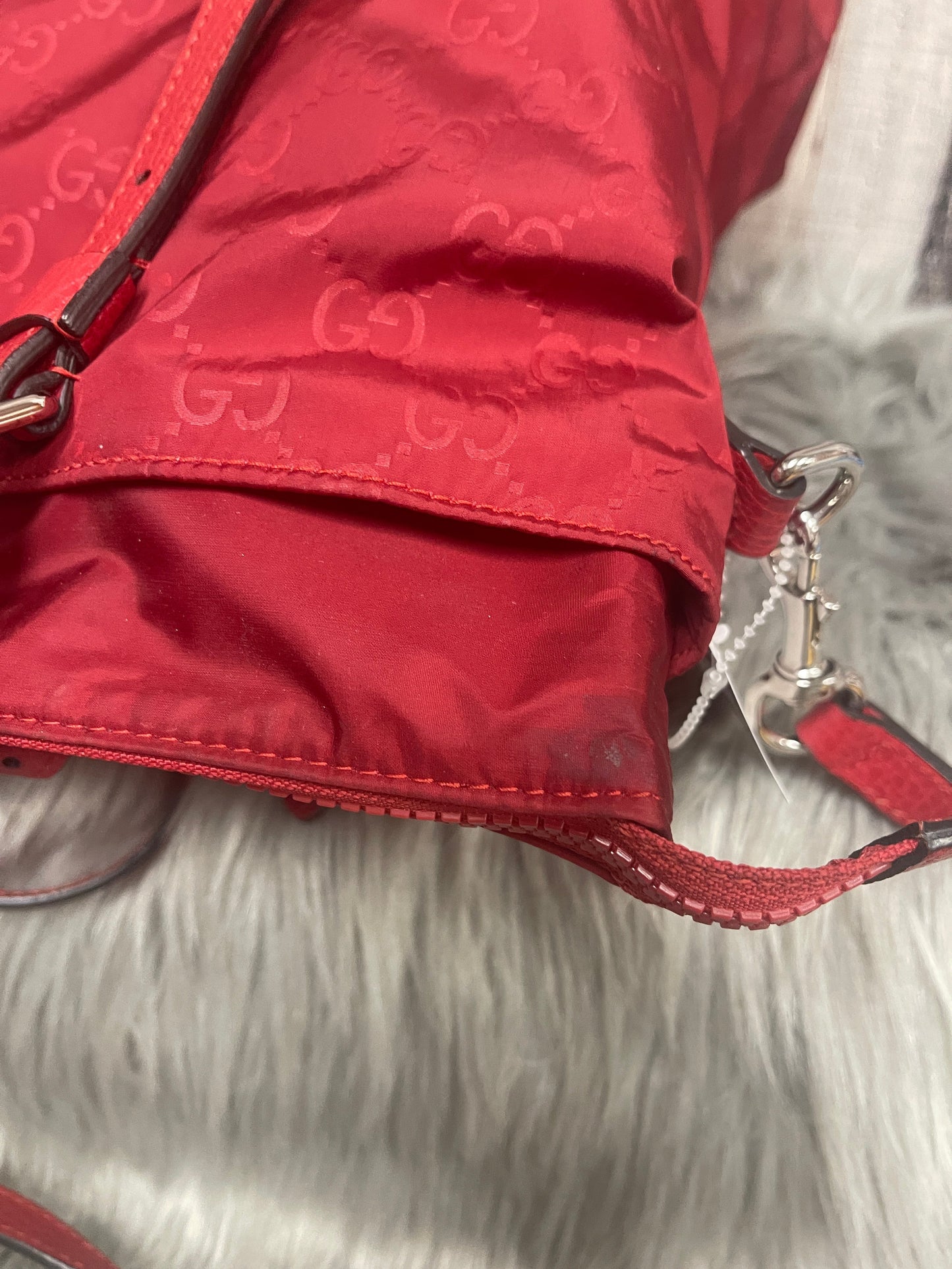 Crossbody Luxury Designer By Gucci, Size: Large