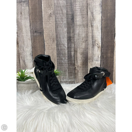 Shoes Designer By Coach In Black, Size: 7