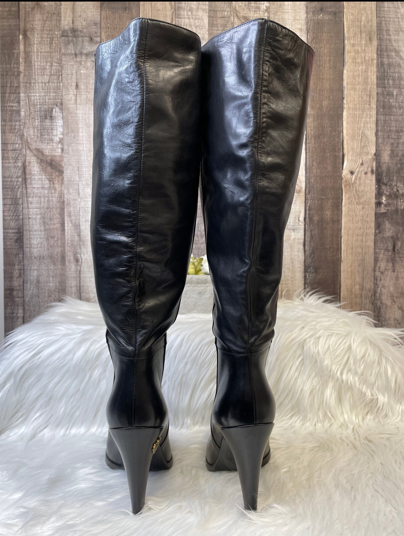 Black Shoes Luxury Designer Gucci, Size 8.5