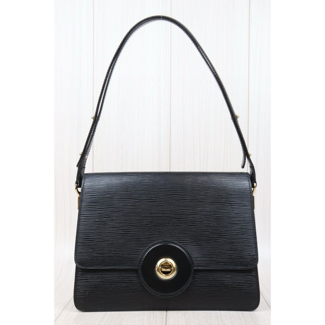 Good ( Rank AB)｜ LV Epi Shoulder Bag Black｜25031704