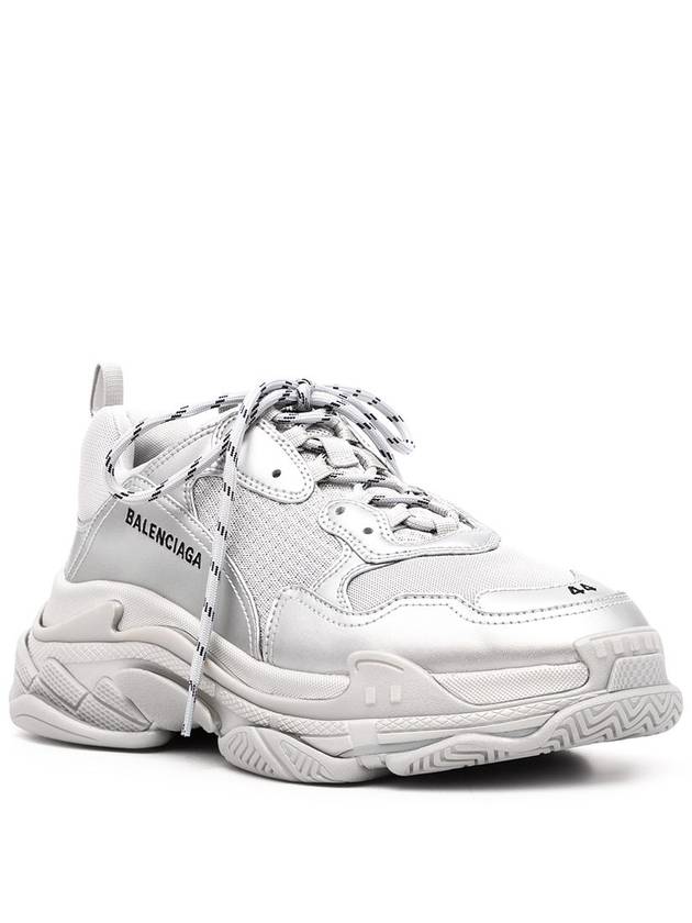 Luxury Balenciaga  Triple S Low Top Sneakers Silver Metallic