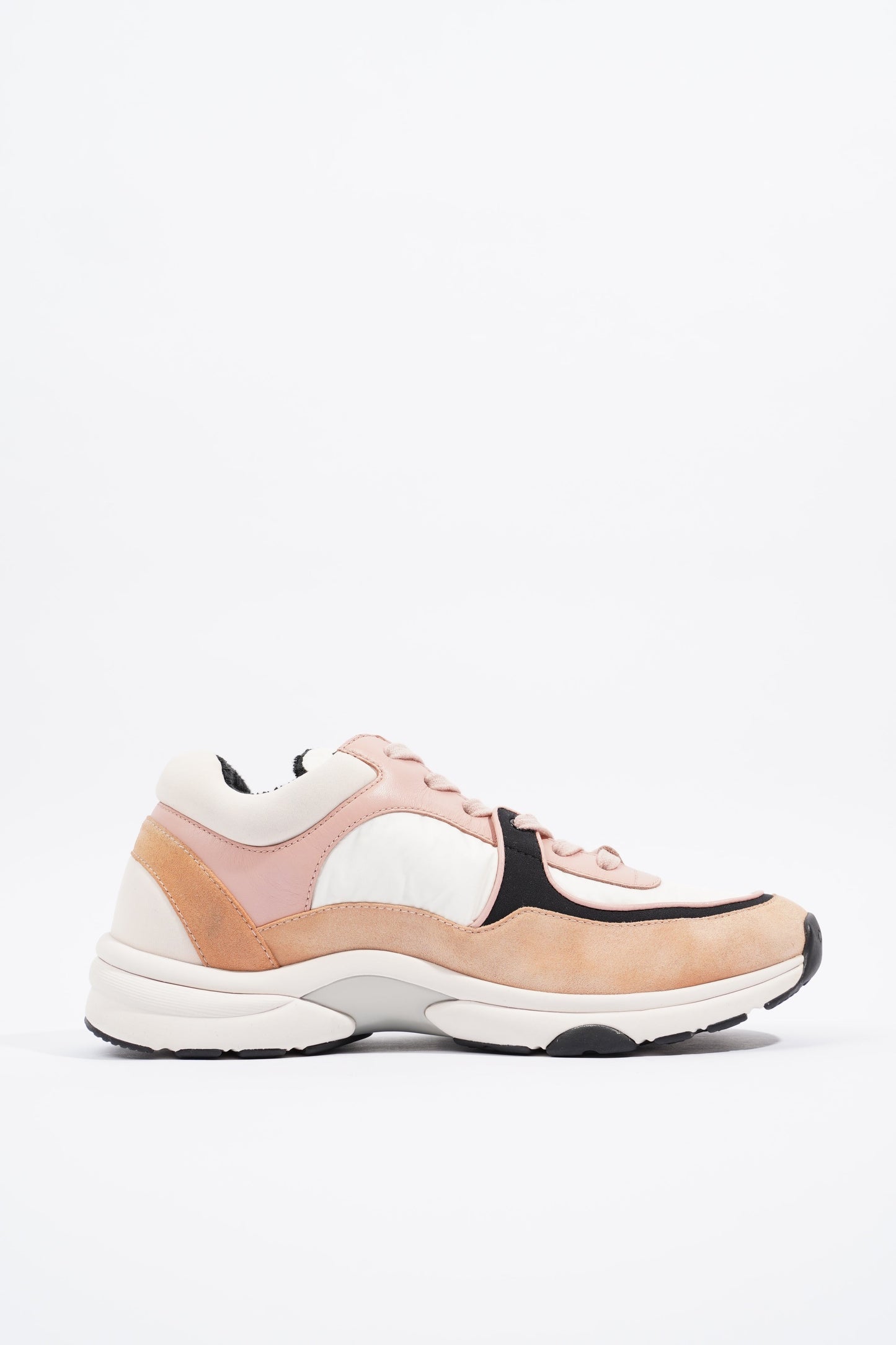 Chanel CC Runner Pink   White   Beige Suede EU 40 UK 7