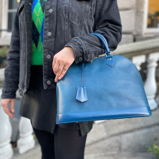 Louis Vuitton Epi Alma Myrtille Blue SN5113