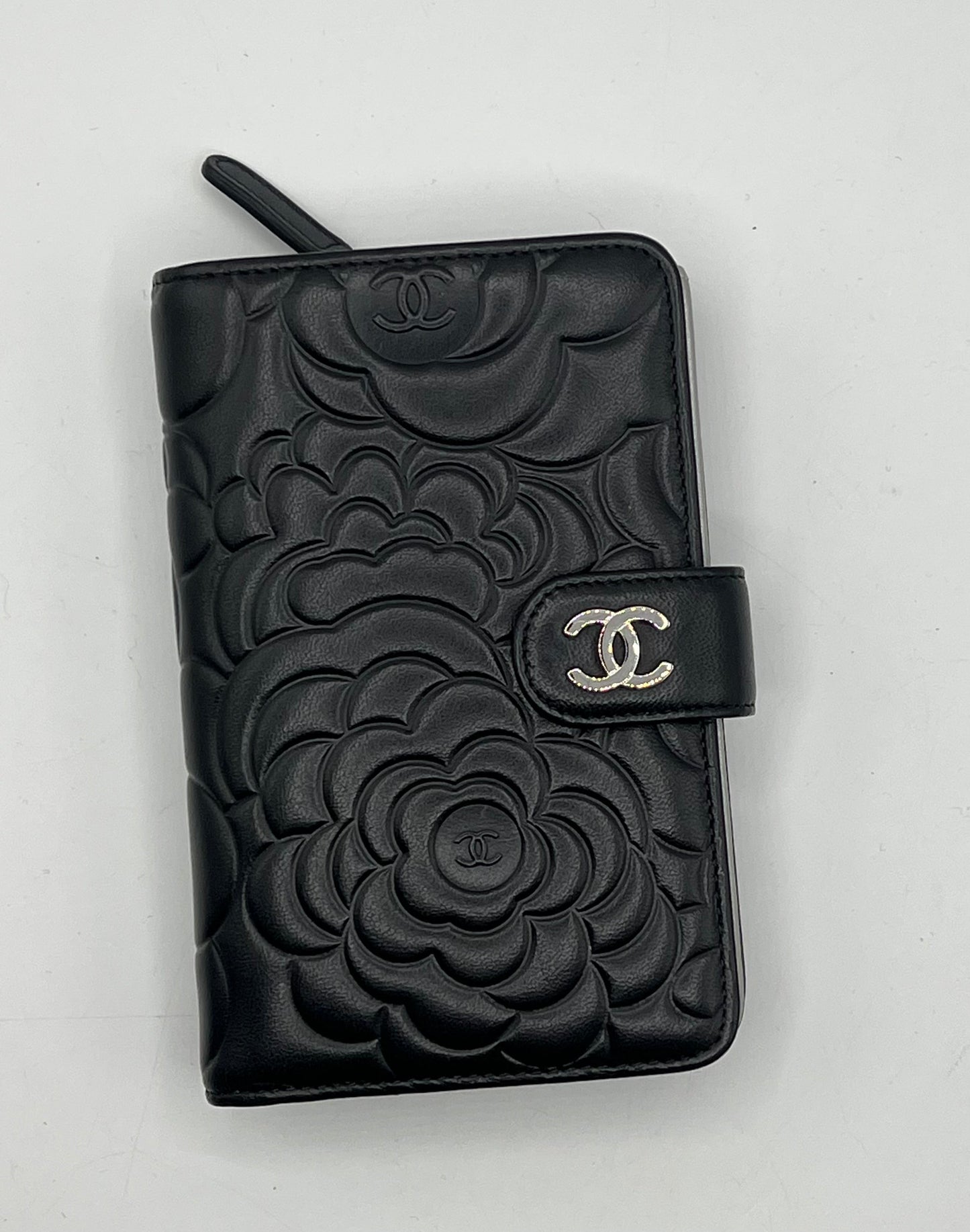 Chanel - portefeuille camélia cuir noir