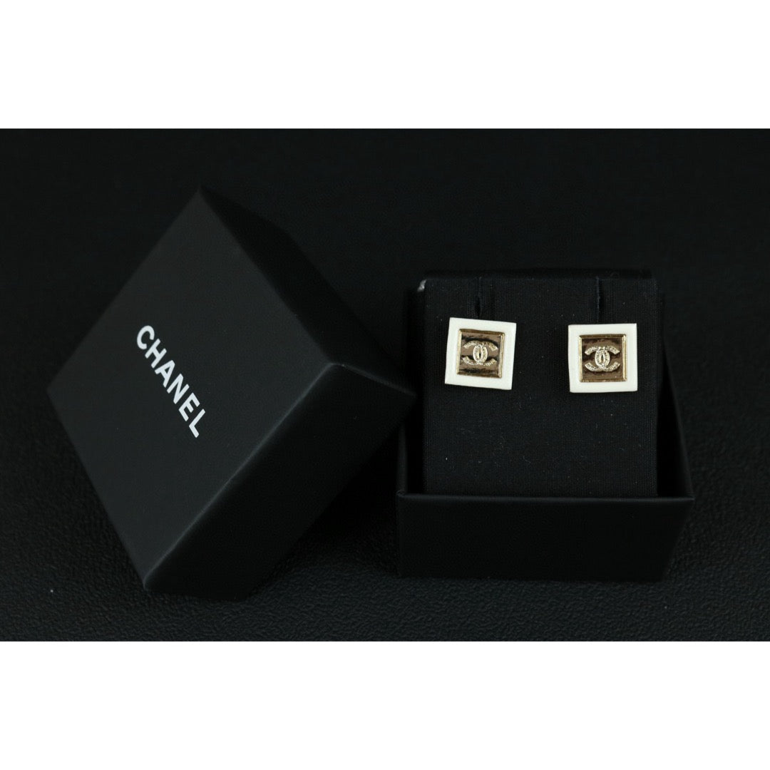 Excellent（Rank SA）｜ CHANEL Coco Mark Square Earrings｜F25032501
