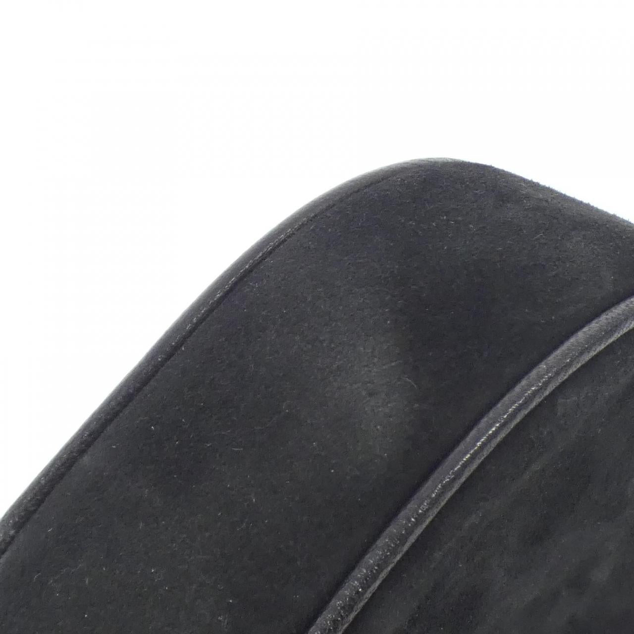 Chanel Suede Shoulder Bag