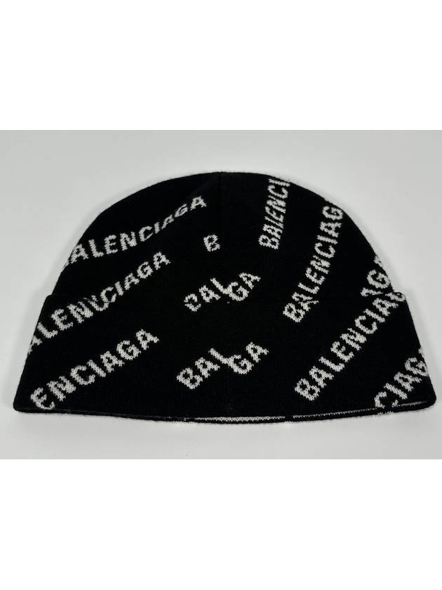 Luxury Balenciaga  Beanie OS