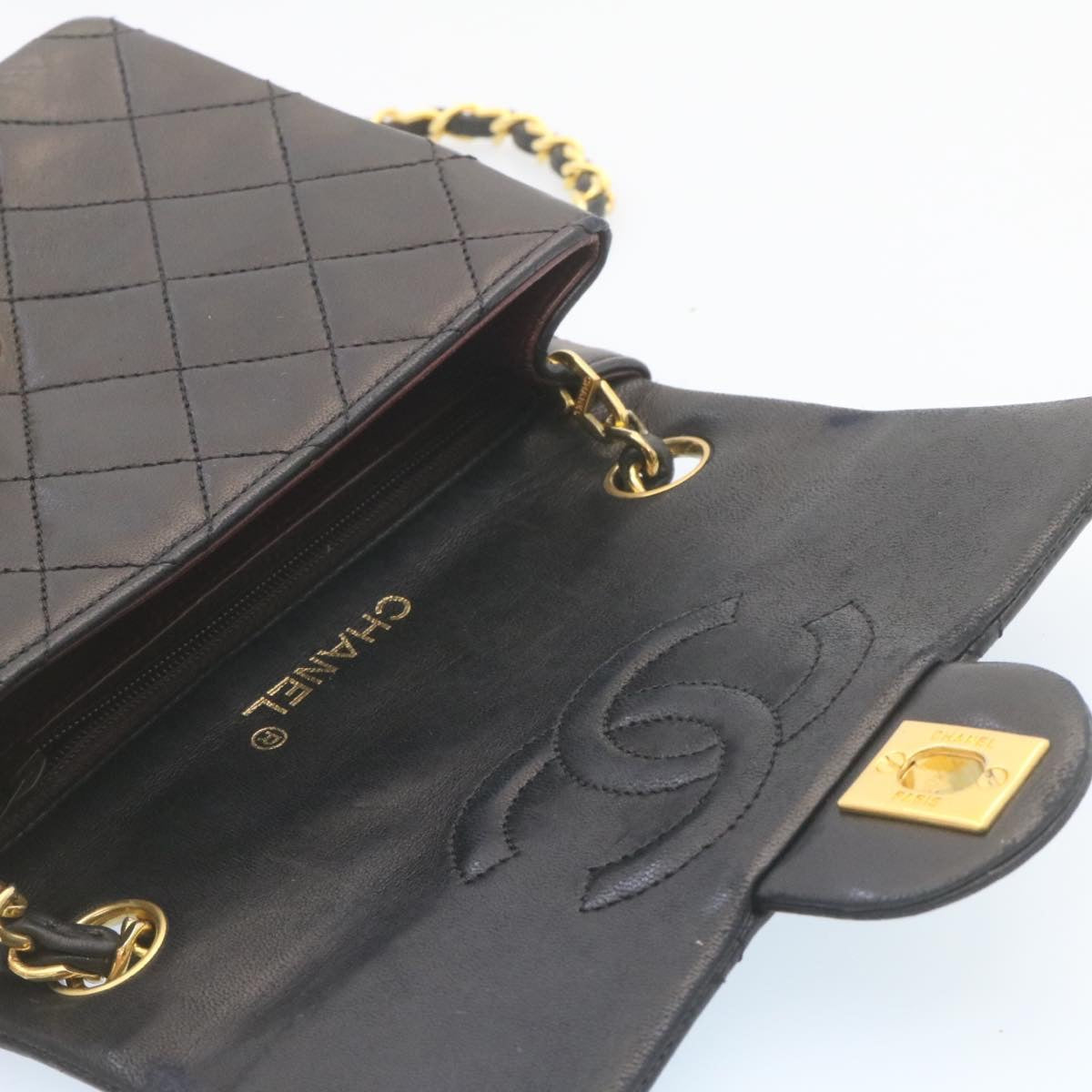 Top Quality Chanel Mini Matelasse Chain New Shoulder Bag Lamb Skin Black Gold Auth 28471A