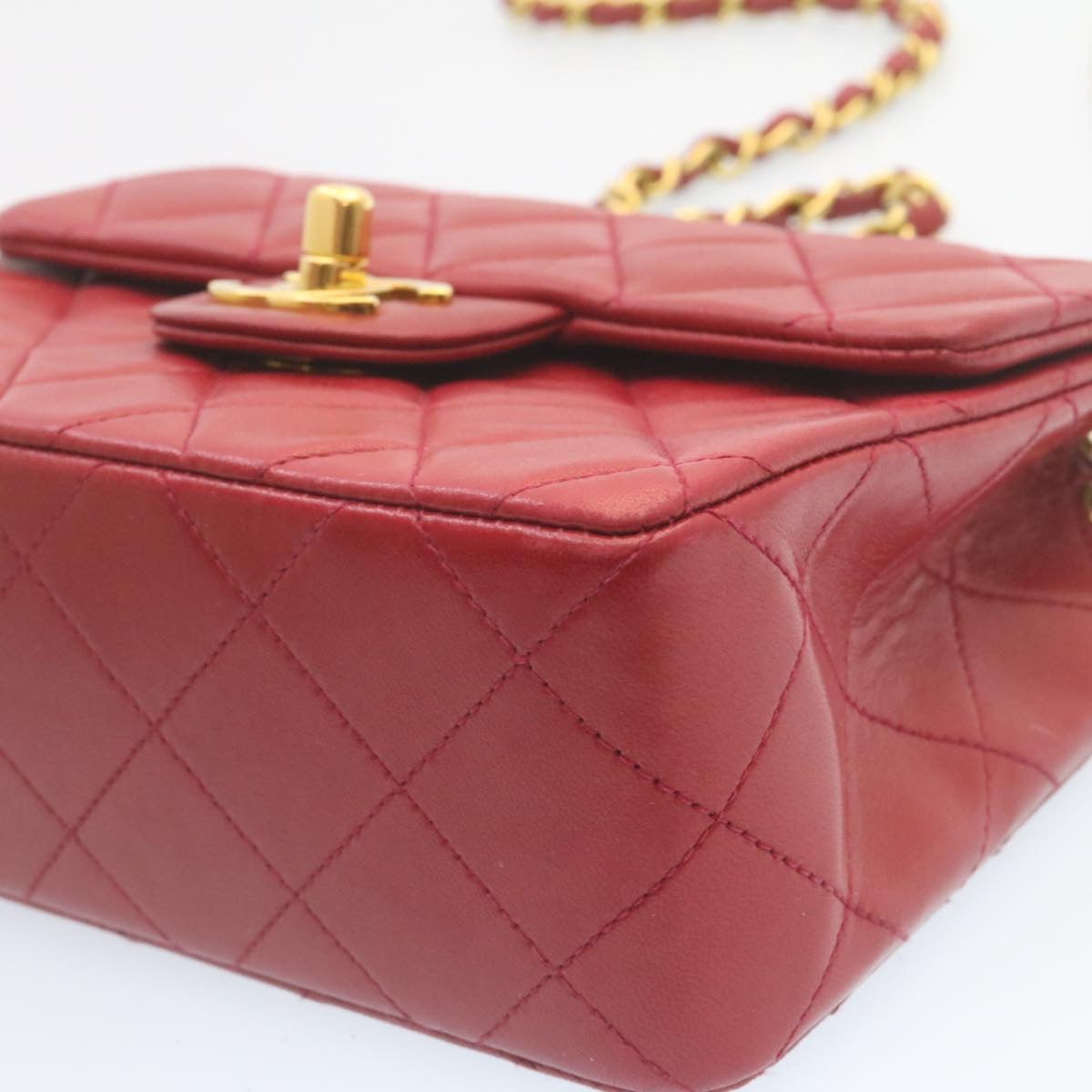 Top Quality Chanel Matelasse Chain New Shoulder Bag Lamb Skin Turn Lock Red CC Auth 28661A
