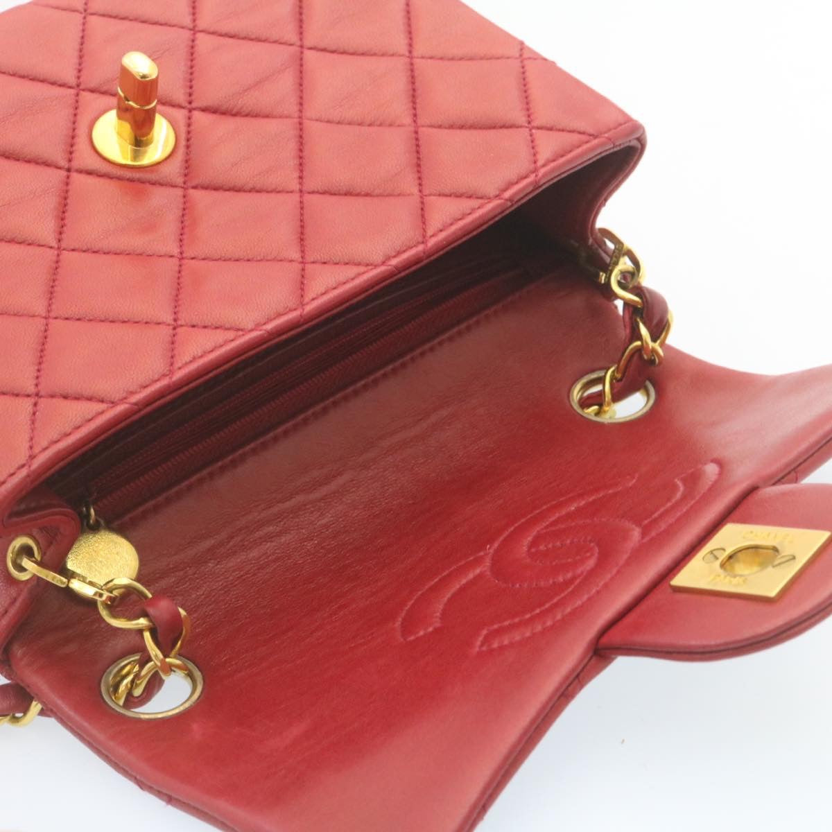 Top Quality Chanel Matelasse Chain New Shoulder Bag Lamb Skin Turn Lock Red CC Auth 28661A