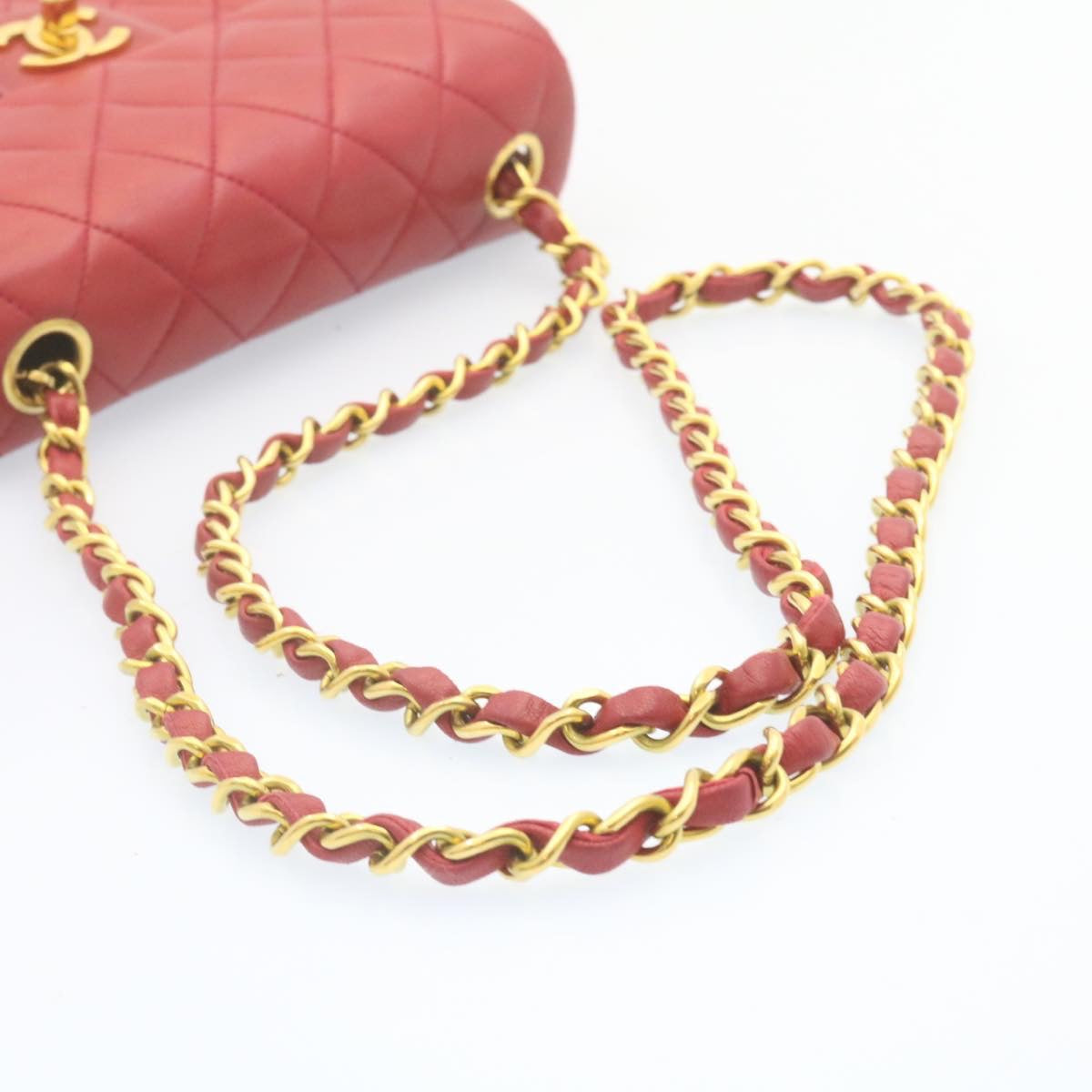 Top Quality Chanel Matelasse Chain New Shoulder Bag Lamb Skin Turn Lock Red CC Auth 28661A
